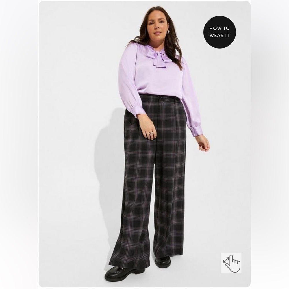 Torrid Studio Bubble Satin Bow Tie Blouse - Size 3X - Picture 3 of 7